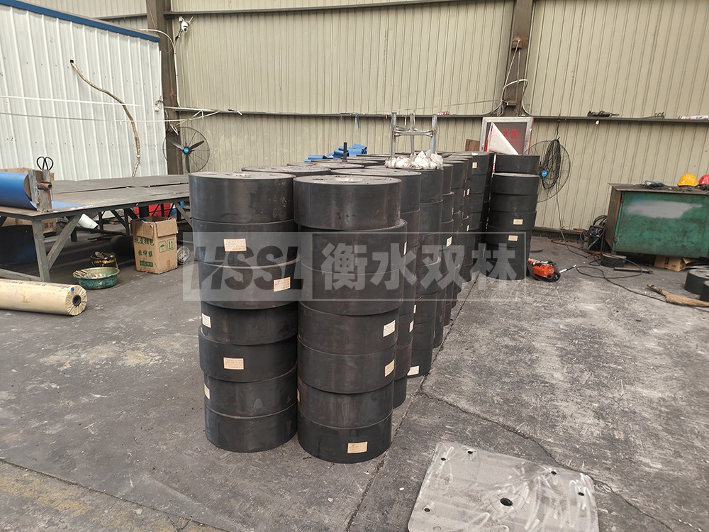 LRB1300橡胶隔震支座生产厂家
