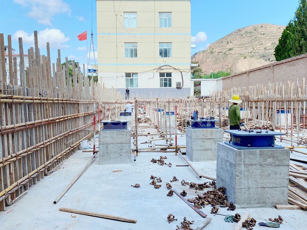 建筑隔震支座费用